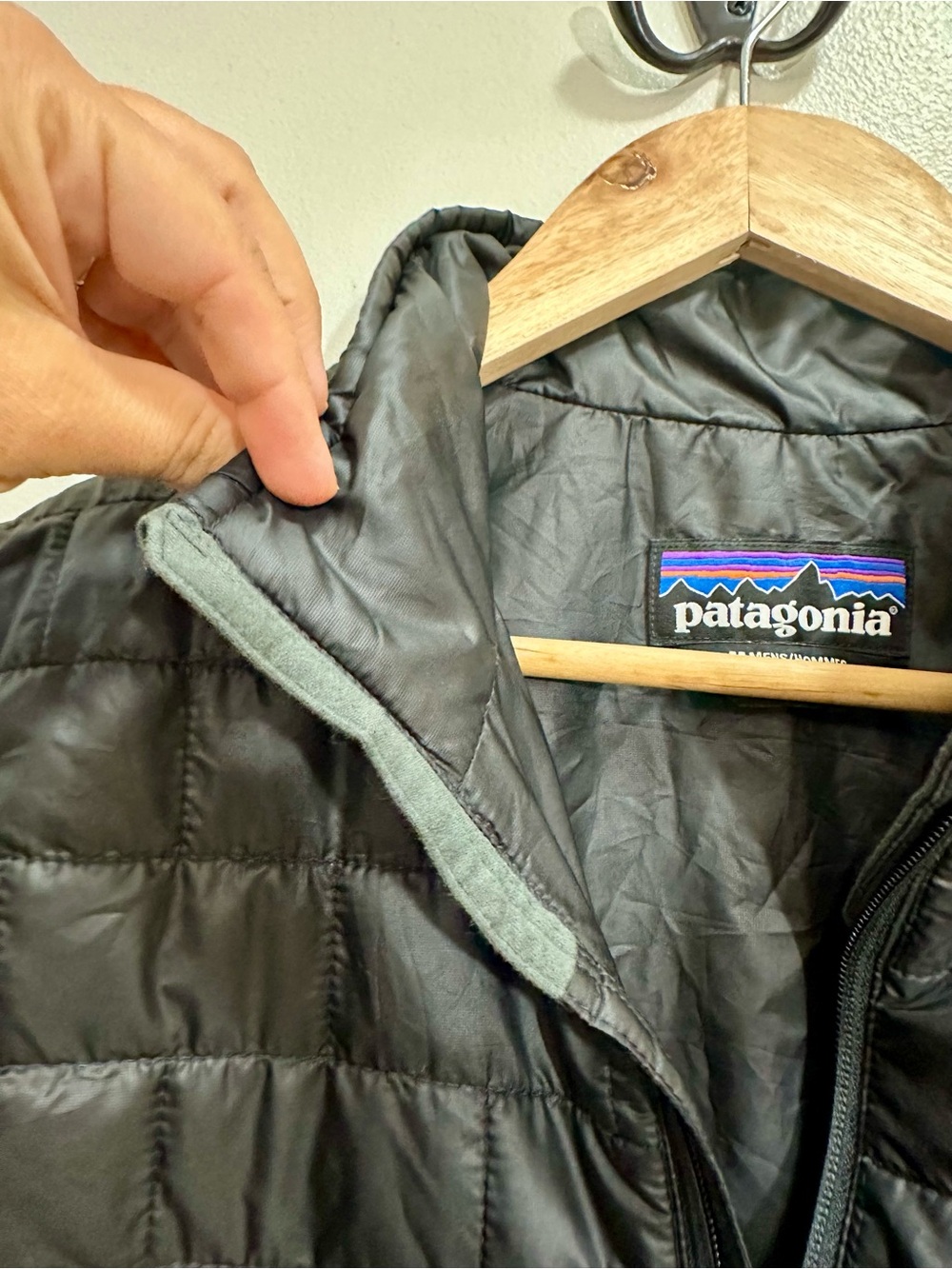 Patagonia Nano Puff Vest Black Men's Medium Lightweight Insulated Puffer Jacket - Picture 9 of 12